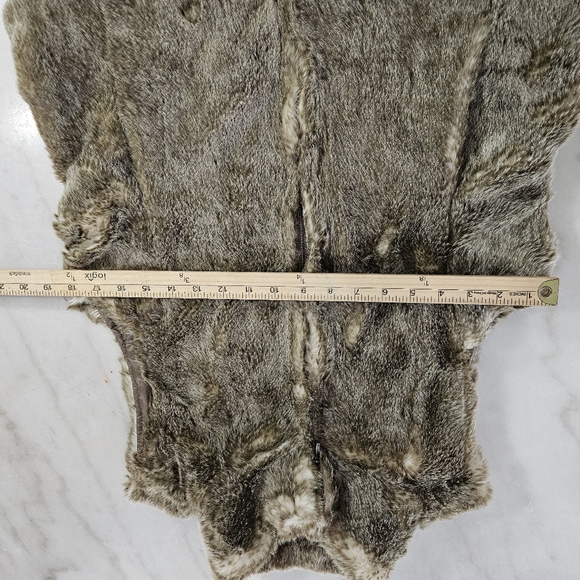 Ann Taylor LOFT Faux Fur Vest | Size 4 - Picture 7 of 8